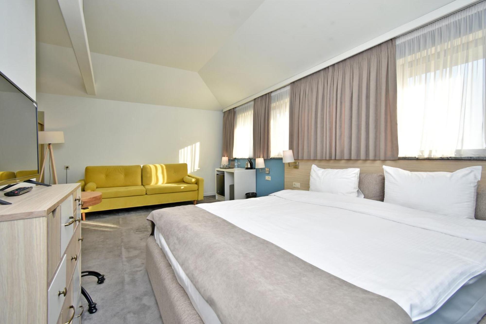 In City Hotel Erevan Esterno foto